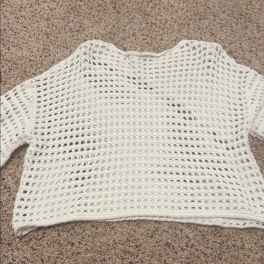 White Sweater - Picture 3 of 4